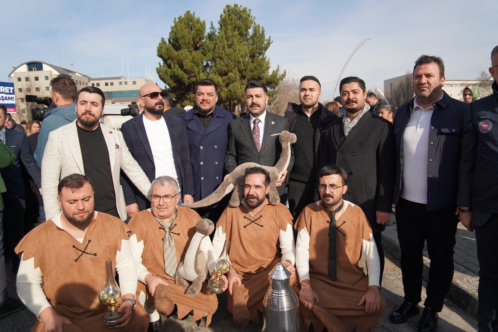 MEMUR TAŞ DEVRİNE GERİ DÖNÜYOR