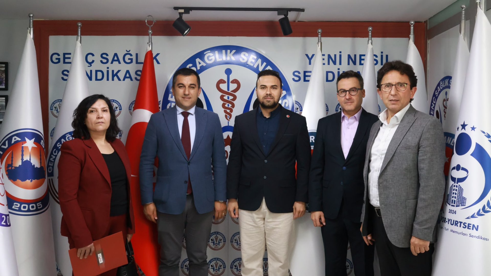 ULUSAL KANAL VE AYDINLIK GAZETESİNDEN DMK GENEL MERKEZİNE ZİYARET