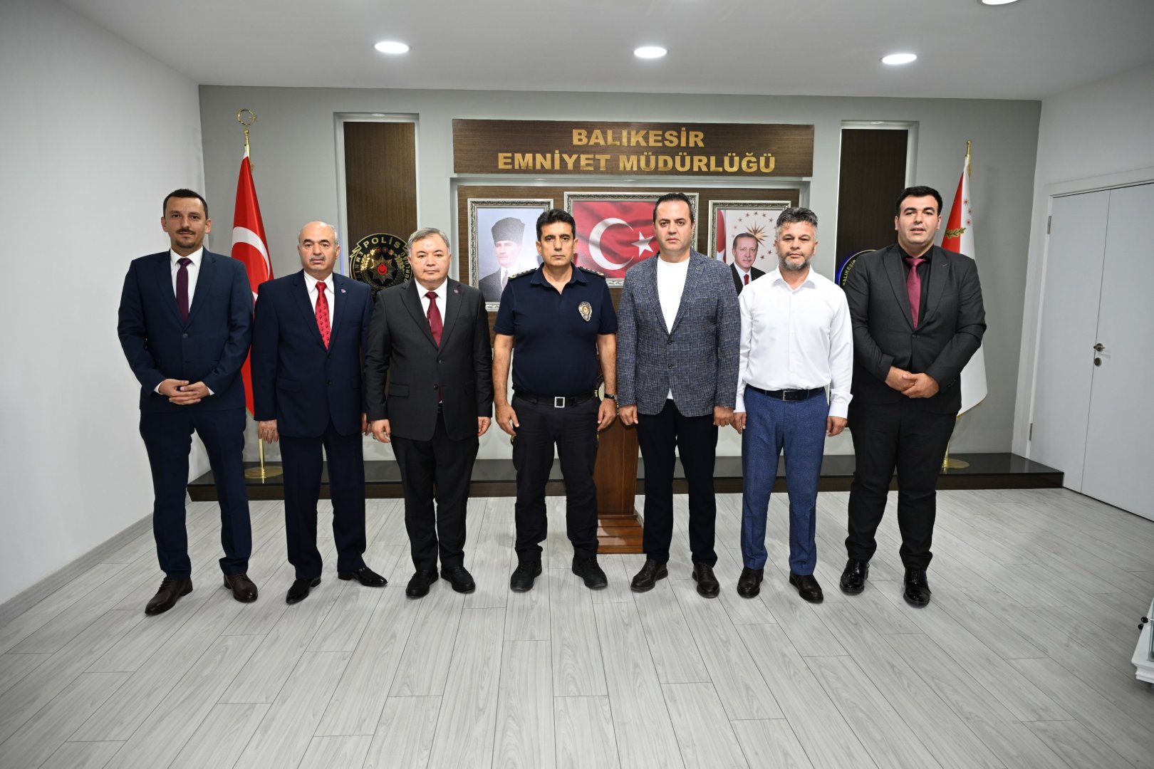 BALIKESİR İL EMNİYET MÜDÜRÜ ŞÜKRÜ YAMAN’A ZİYARET